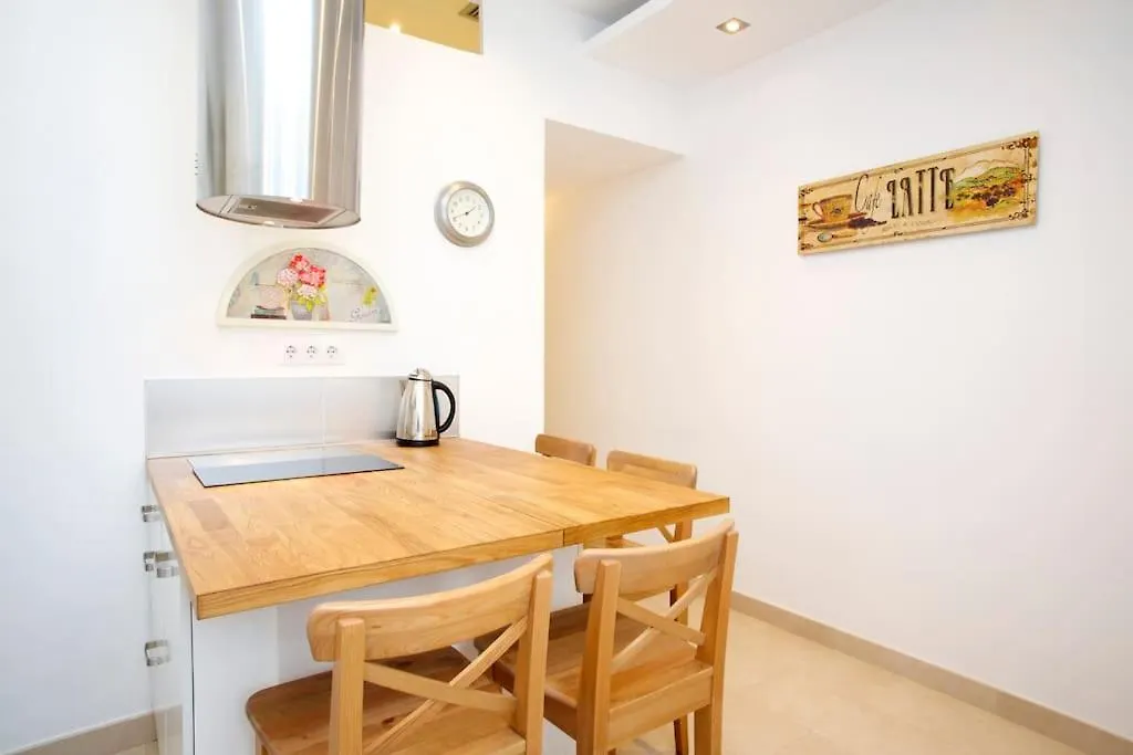 Gracia Travesera 2 Bedrooms Renovated Apartment Βαρκελώνη