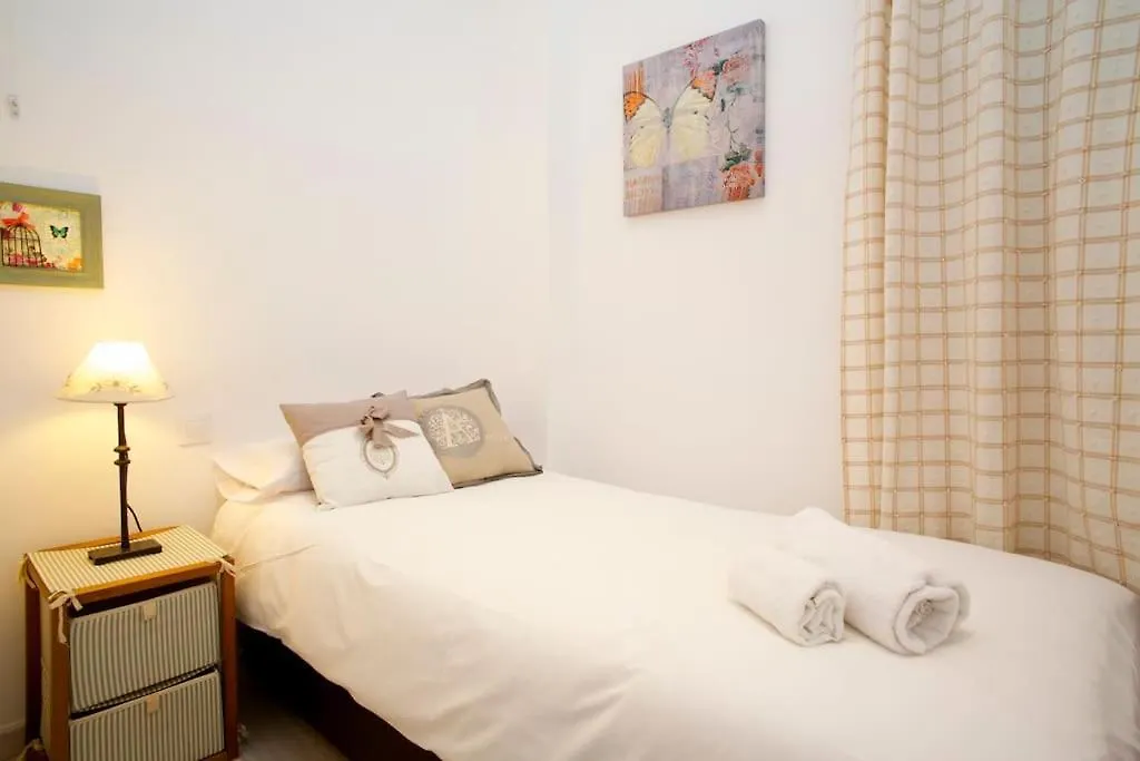 ברצלונה Gracia Travesera 2 Bedrooms Renovated Apartment ספרד