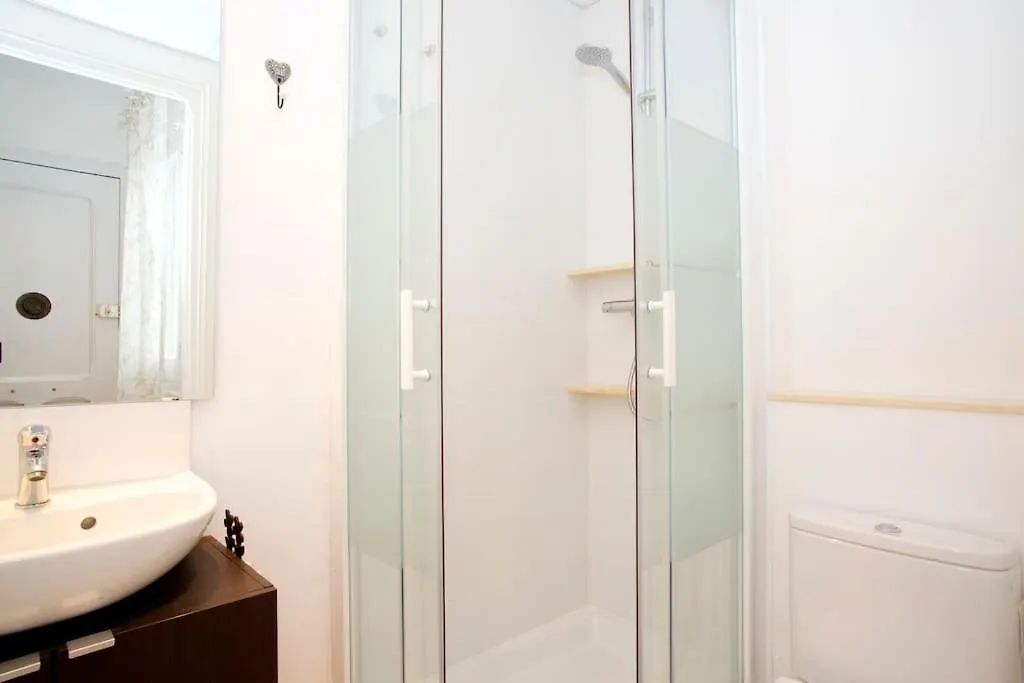 ברצלונה Gracia Travesera 2 Bedrooms Renovated Apartment ספרד